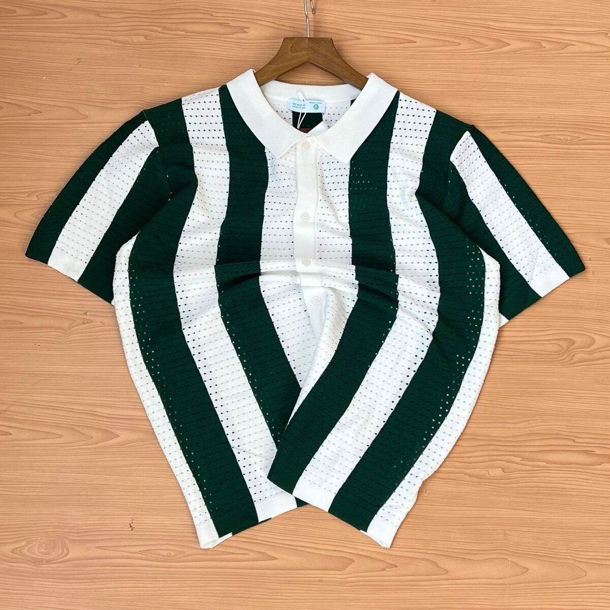 Knitted lacoste
