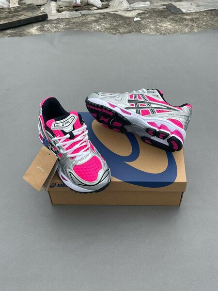 ASICS Chaussures de Course Roses