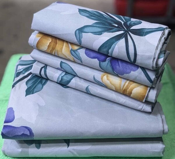 set includes 2 bedsheets and 4 pillowcases