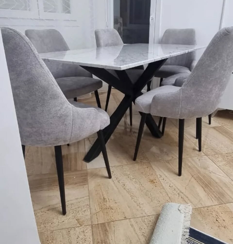 Table à manger moderne marbre