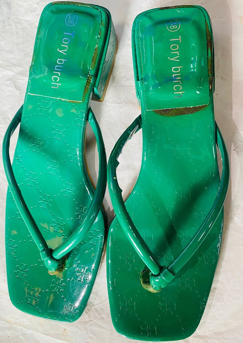 Sandales vertes élégantes