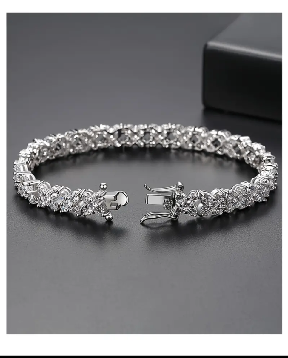Full Shiny zirconia Inlaid Bracelet Elegant Luxury Style
