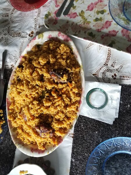 Alloco poulet braisé