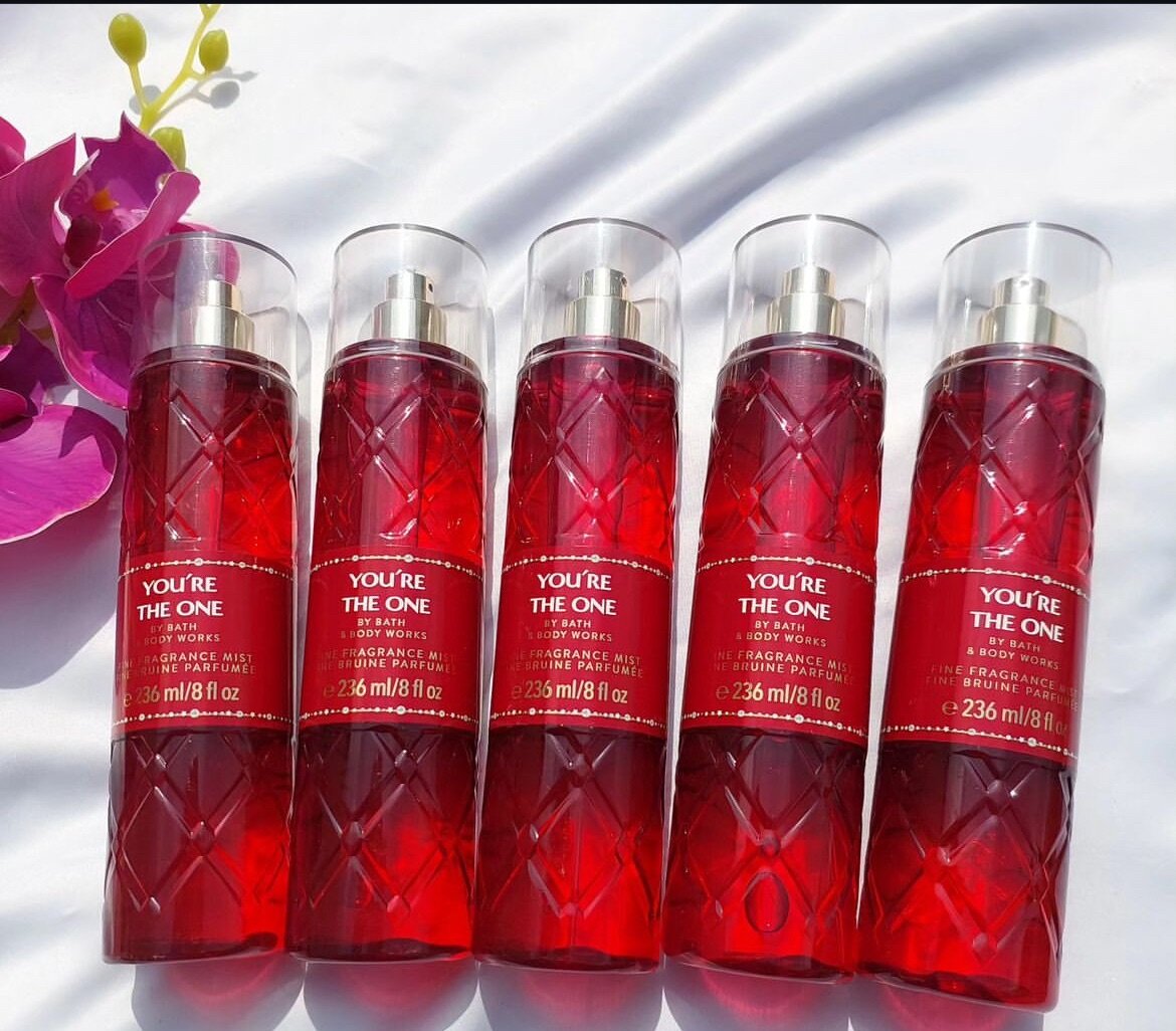 Bath & Body Works splash ( YOU ARE THE ONE )