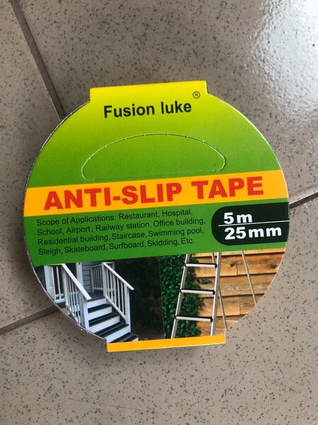 Antislip tape (all floors)