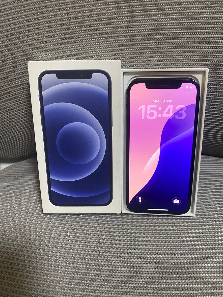 iPhone 12 Noir 64 Go