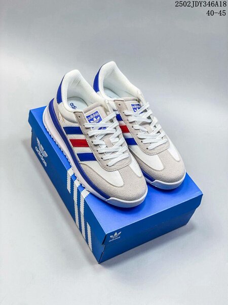 Baskets Adidas Vintage