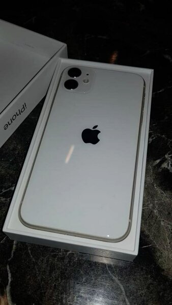 iPhone 11 - Smartphone