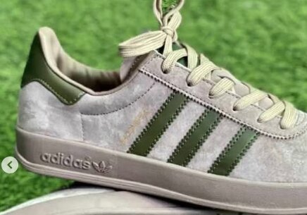 Adidas sneakers grey