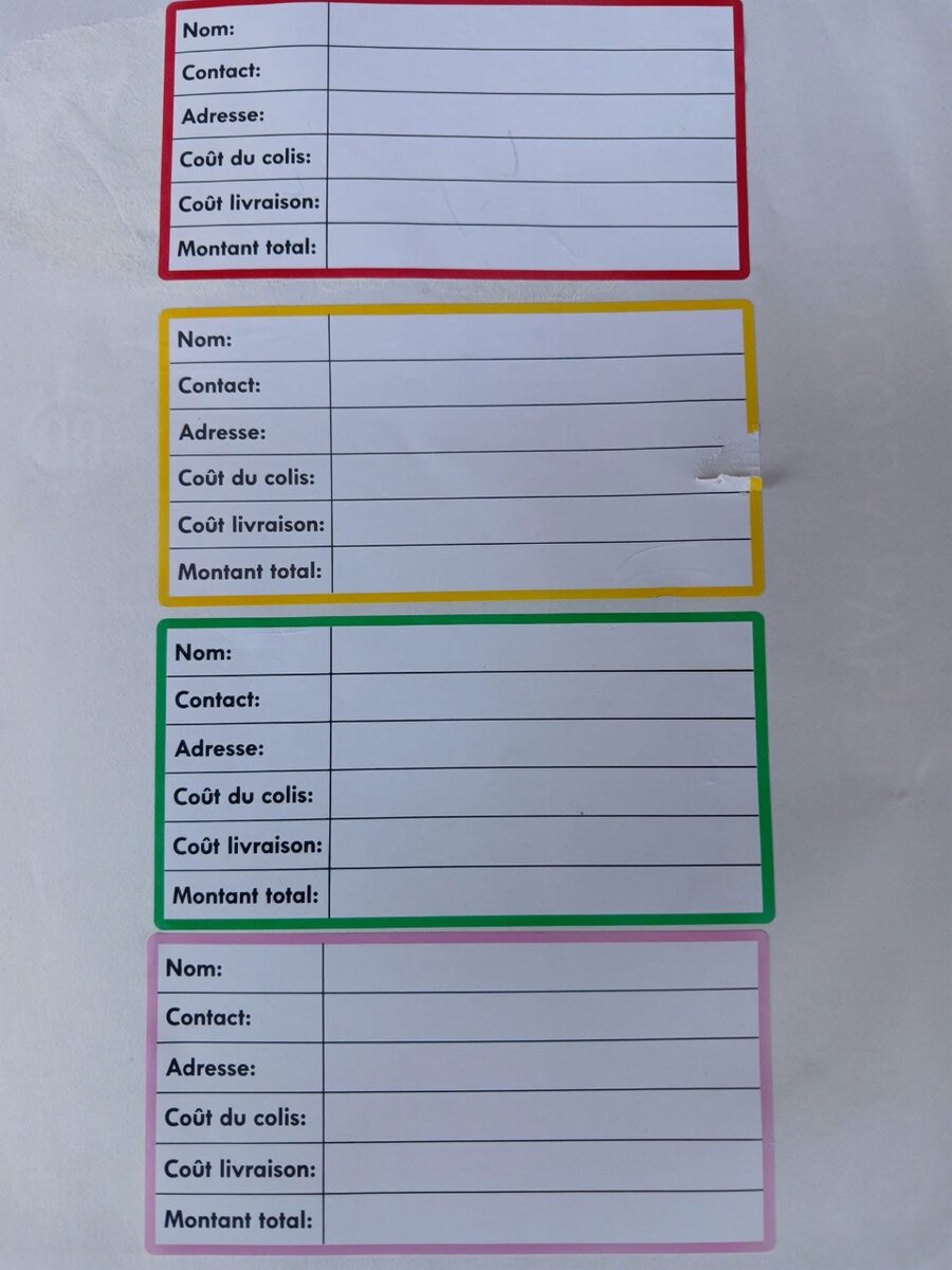 Étiquettes adhésives colorées