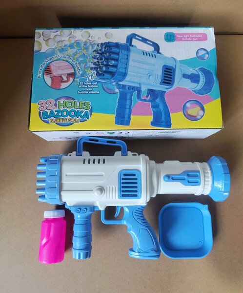 Pistolet à bulles amusant
