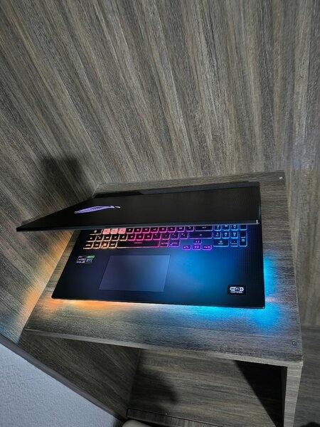 Ordinateur portable gamer RGB puissant