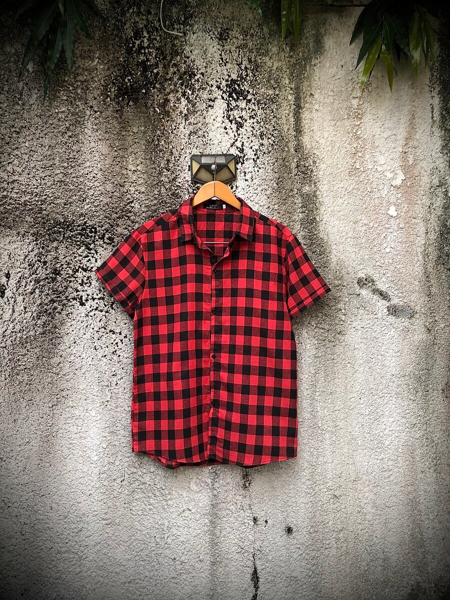 Chemise à motifs floraux