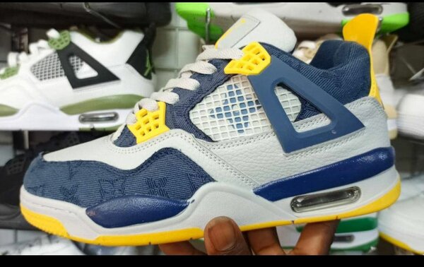 Jordan 4