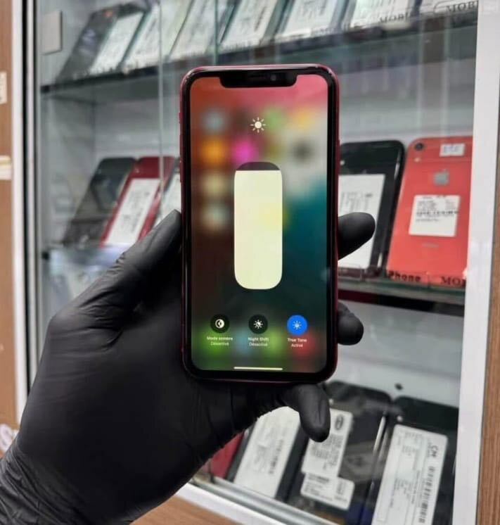 iPhone 11 Rouge 64GB