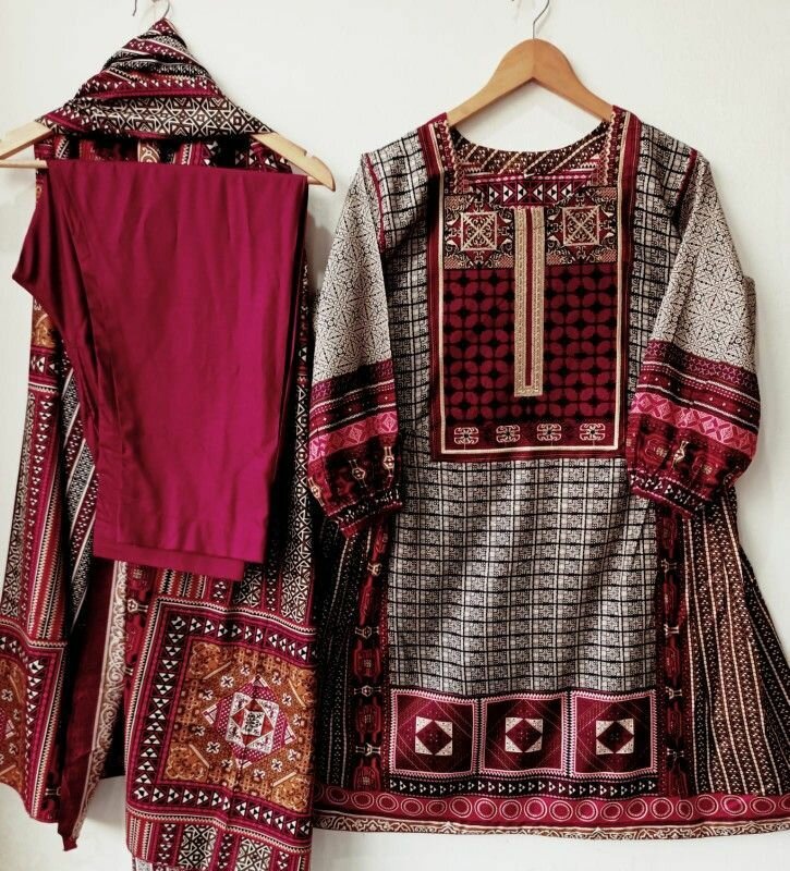 Lawn 3 Peace Suit