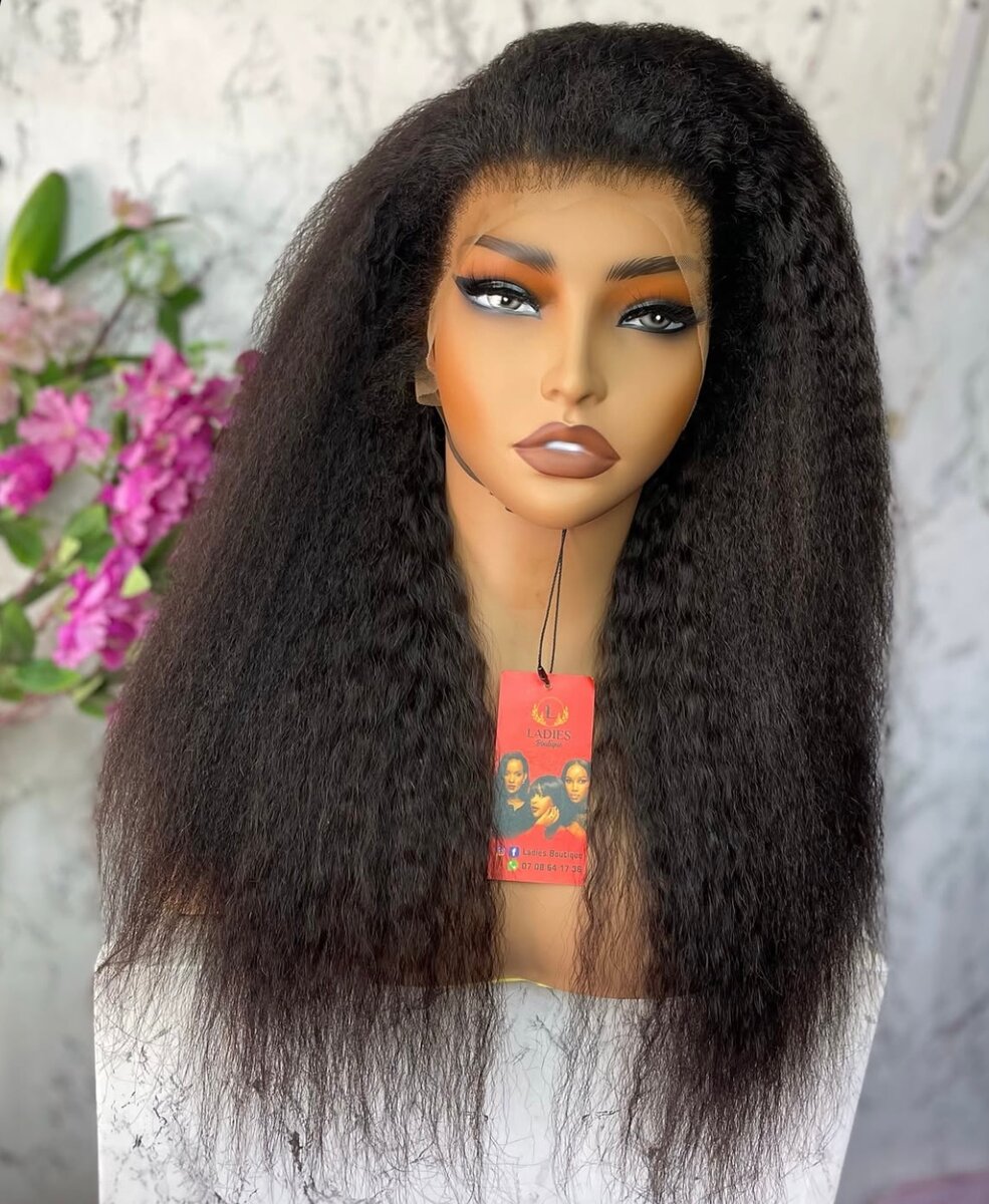 Perruque lace front naturelle bouclée