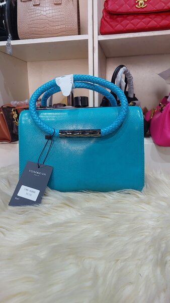 Sac à main turquoise élégant