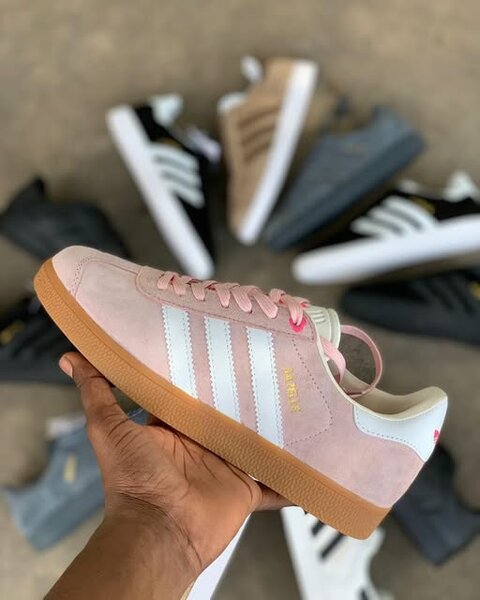 Adidas Gazelle sneakers 