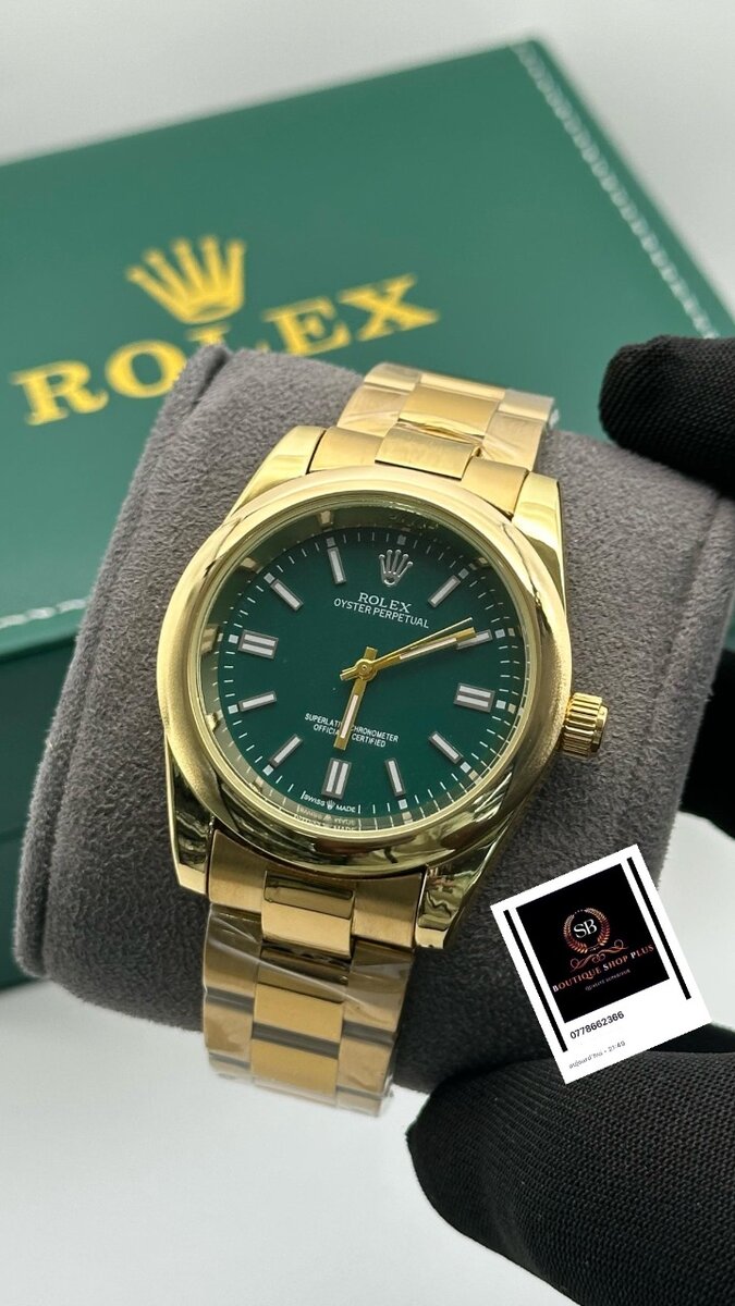 Montres de luxe dorées élégantes