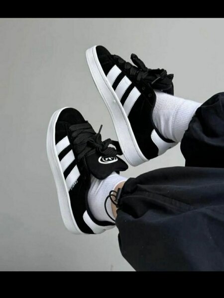 Chaussures Adidas Campus noir et blanc
