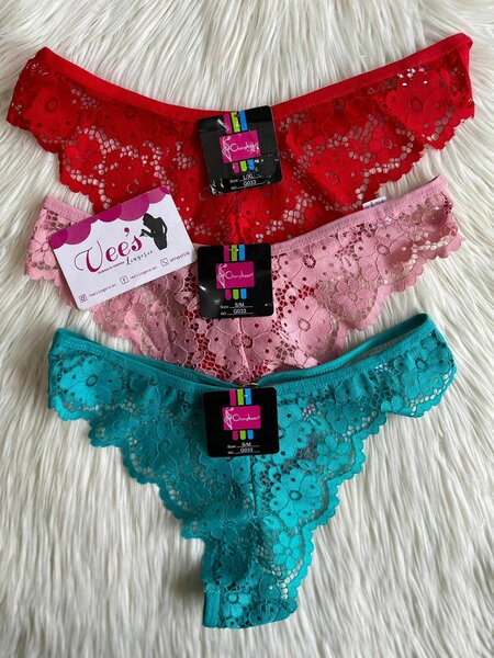 Strings et culottes pour femmes