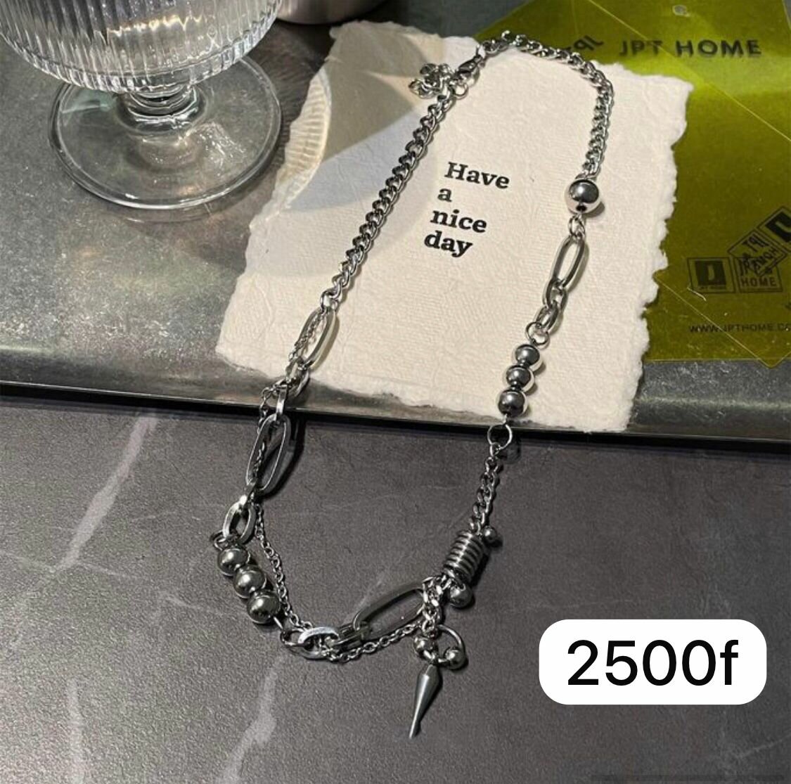 Collier tendance en métal
