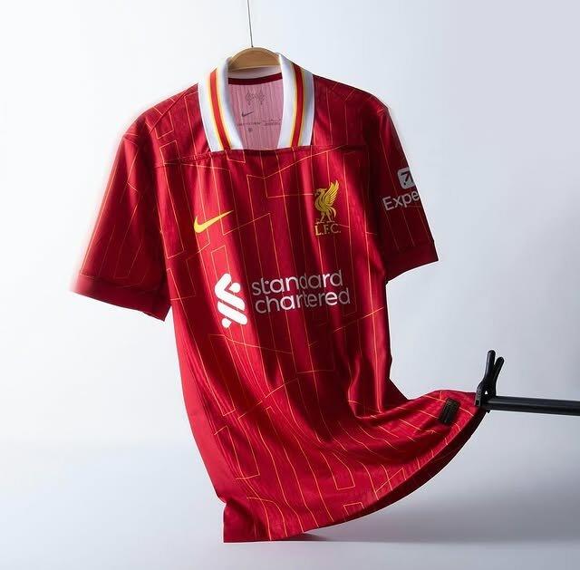 Maillots Liverpool FC pro