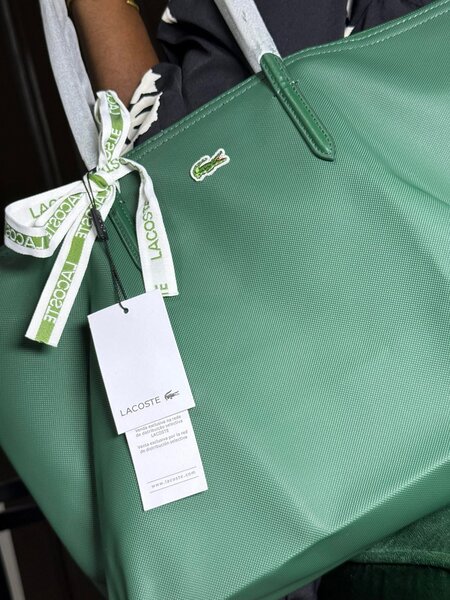 Sac à main Lacoste élégant