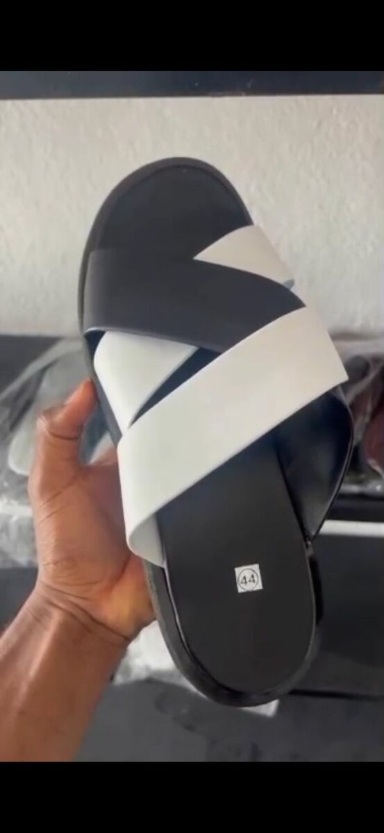 Claquettes croisées unisexes