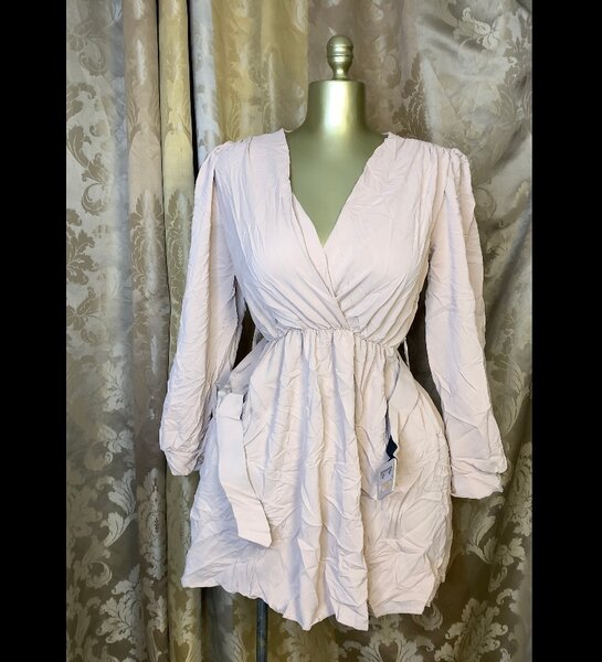 Robe élégante plissée