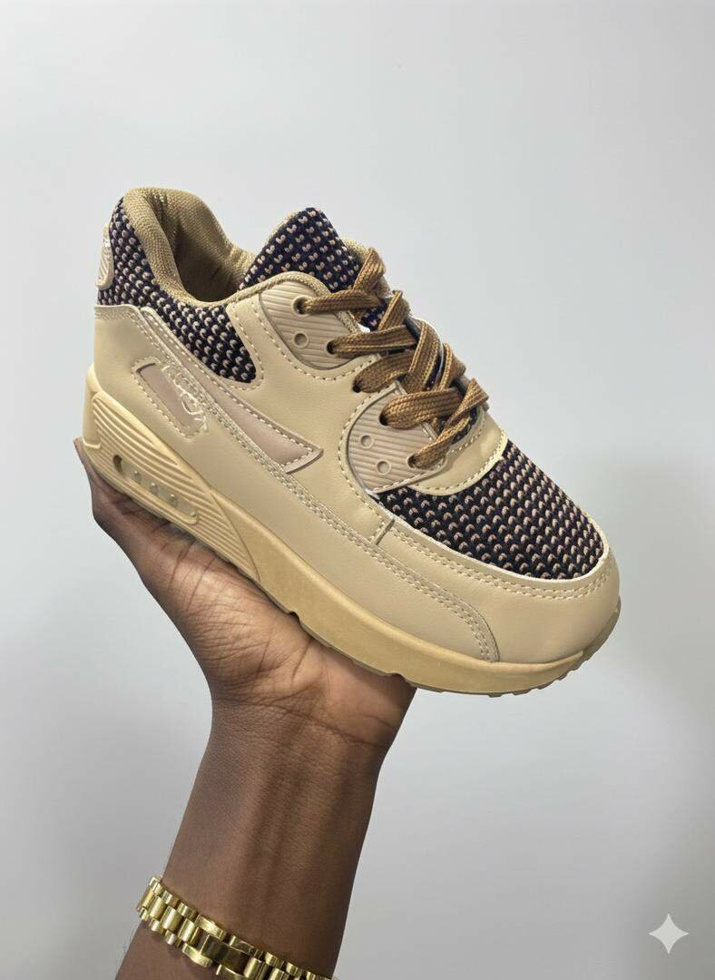 Baskets élégantes en maille