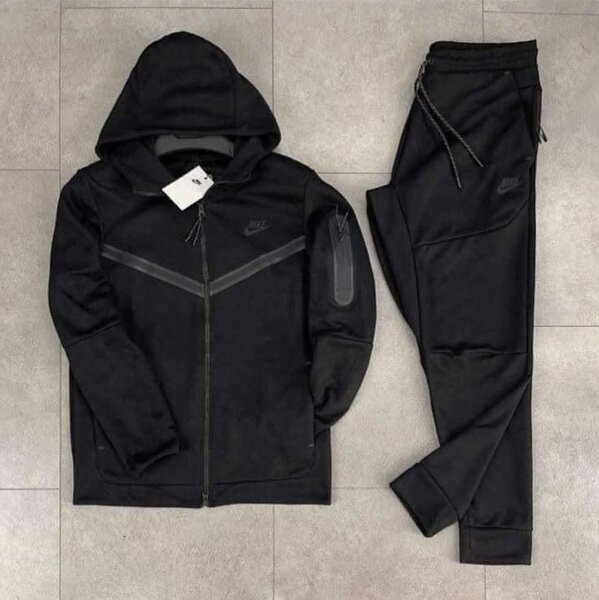 Tenue Sport Homme Nike/UA