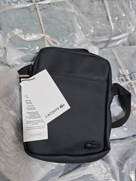 Sacoche bandoulière Lacoste