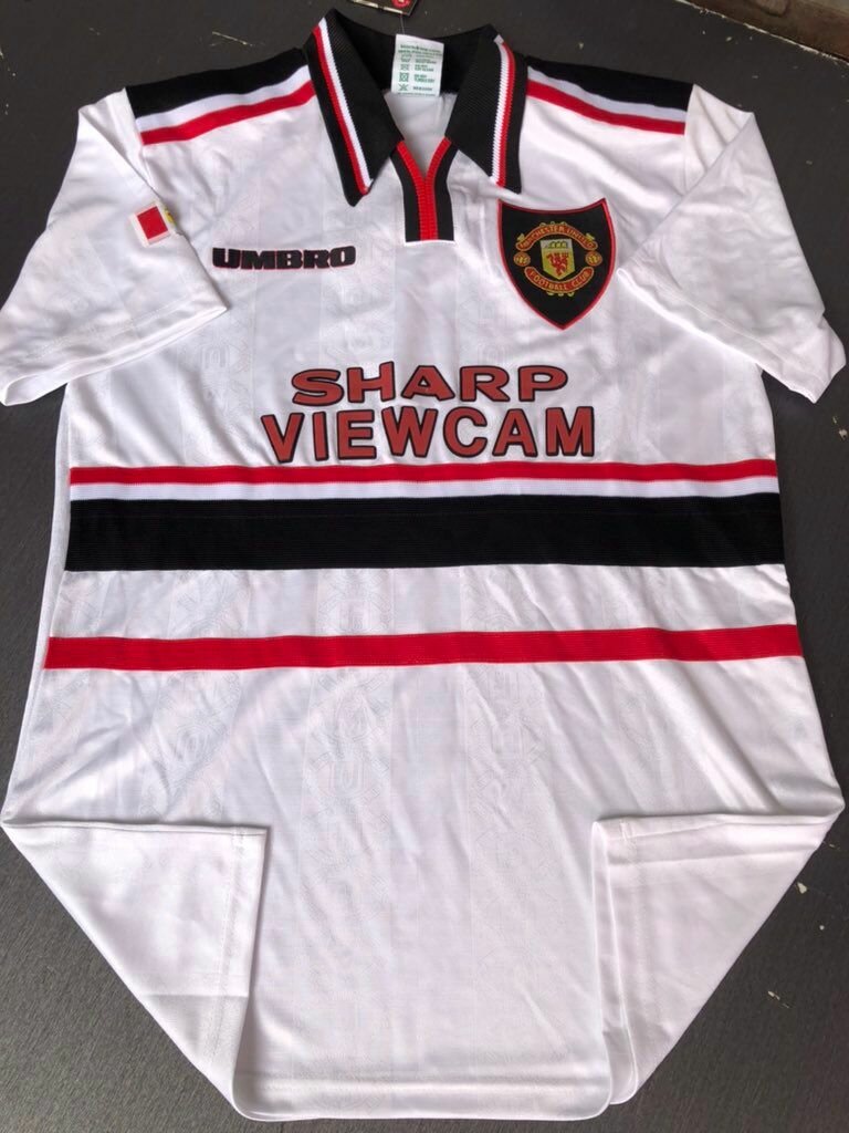 MANCHESTER UNITED 1995/1996 RETRO JERSEY