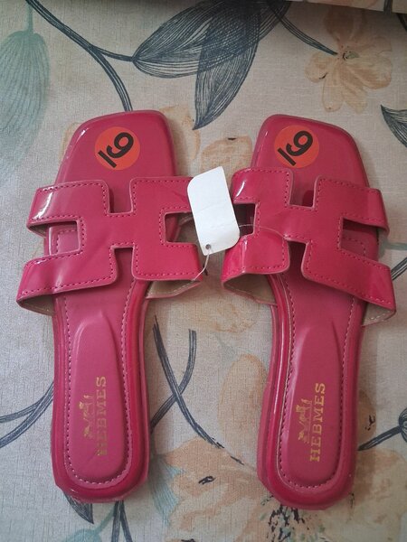 Mules roses élégantes femme