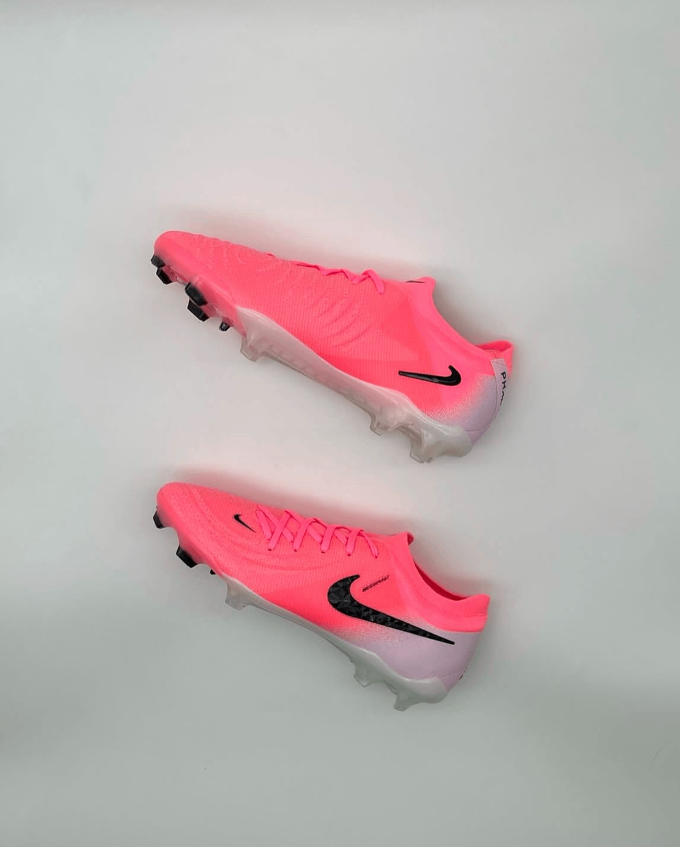 Chaussures de foot Nike Phantom