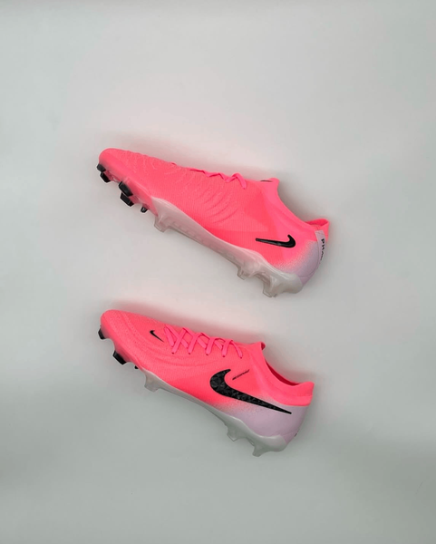 Chaussures de foot Nike Phantom