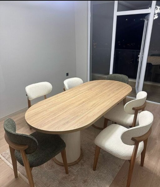 Table à manger en bois design