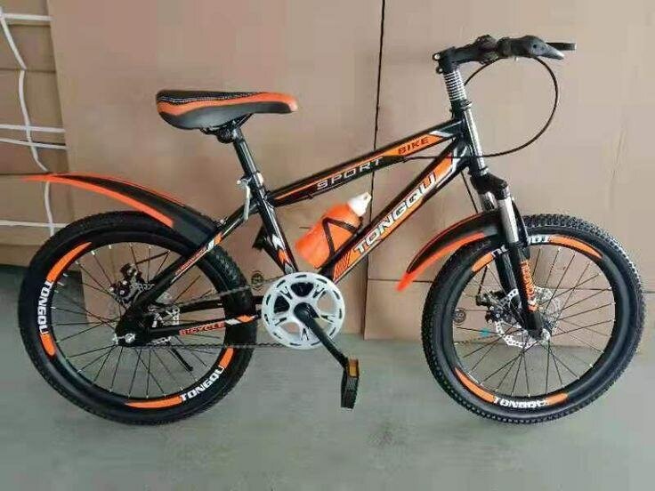 Vélo enfant sportif coloré