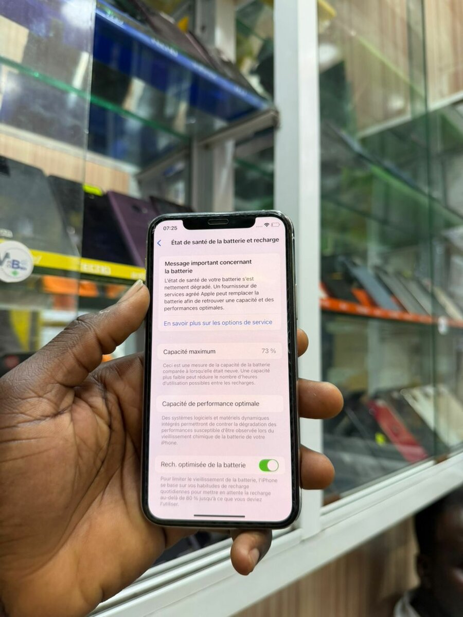 iPhone 11 Pro 64Go tout est d