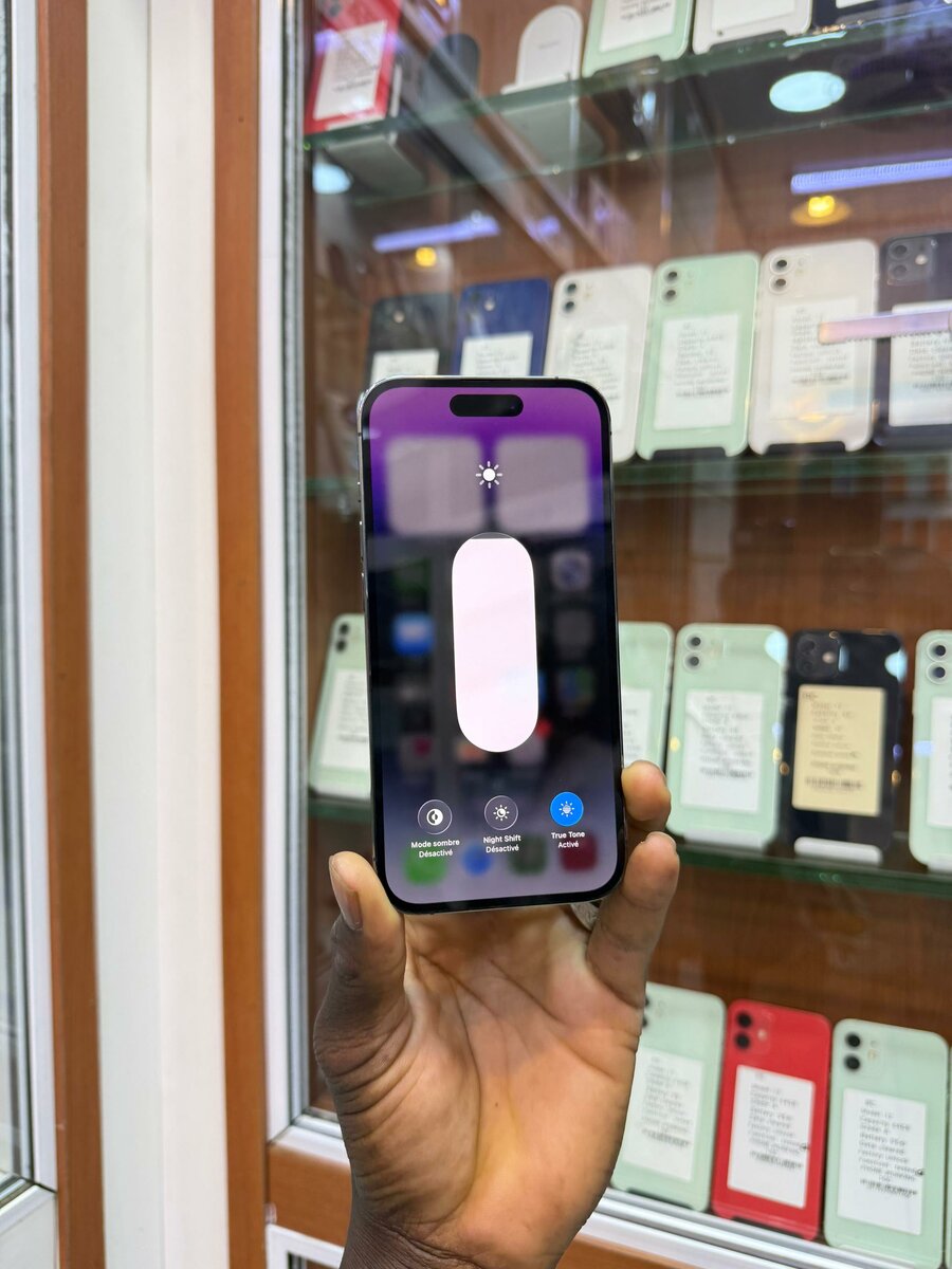 14 Pro 128Go très propre