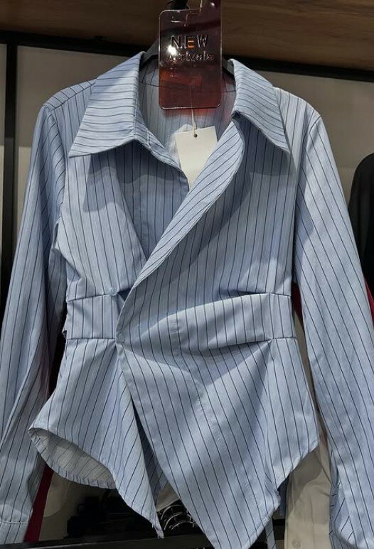 Приталенная рубашка