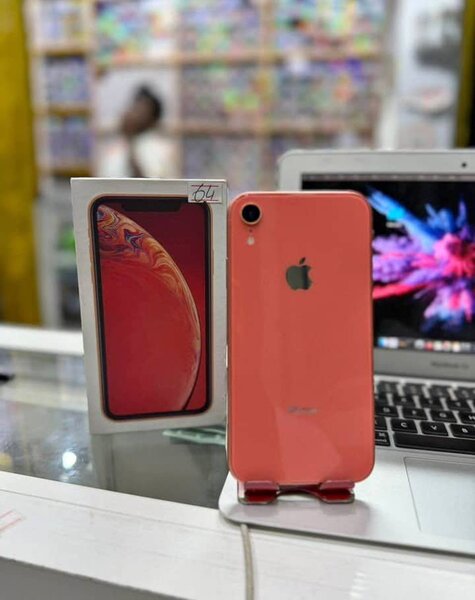 iPhone XR 64 Go