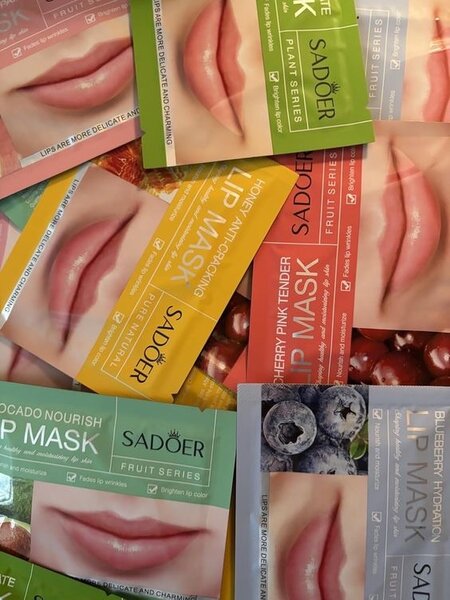 Lip mask