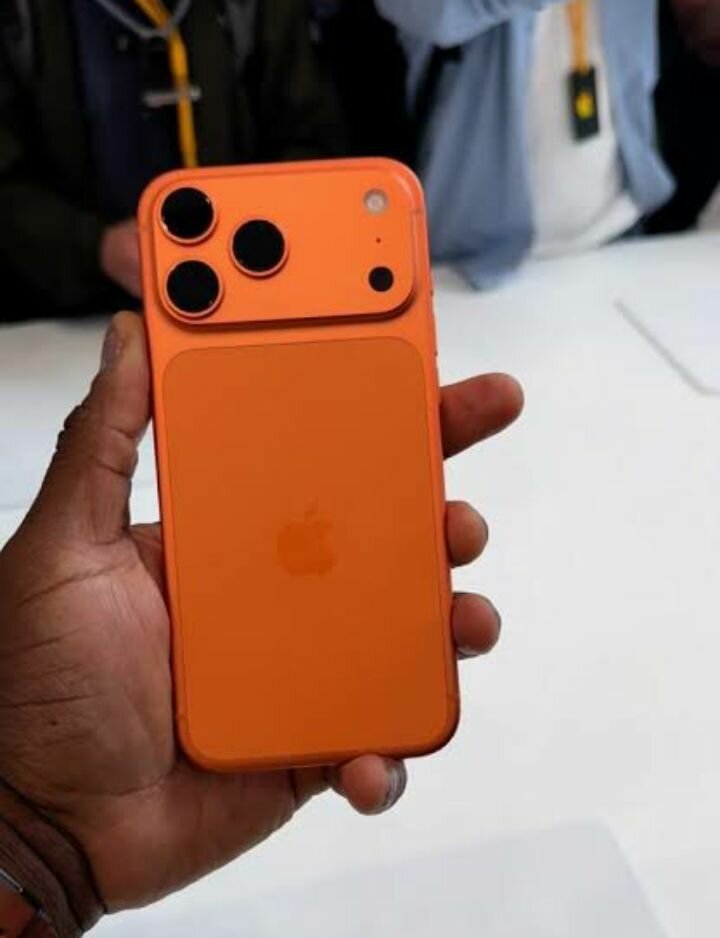 iPhone 17 pro Max Orange