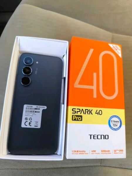 Tecno Spark 40 Pro 256GB