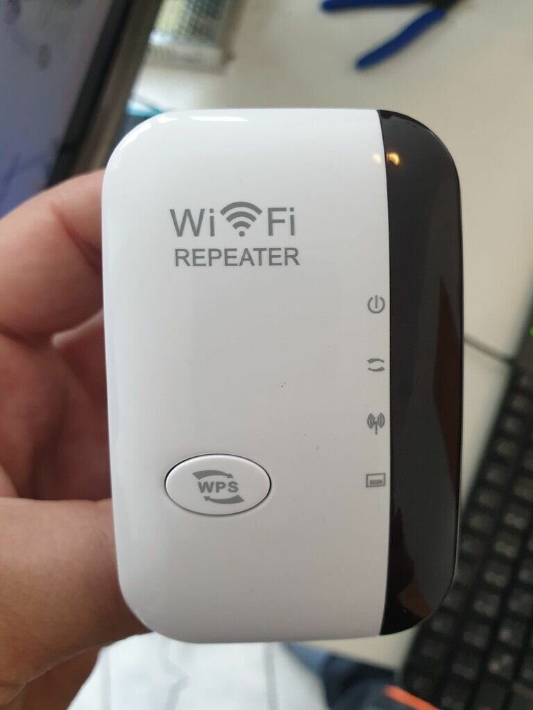 Wifi repeater/range extender