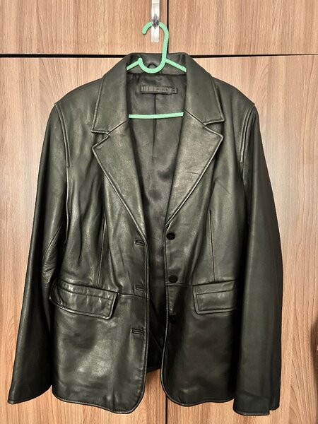 Кожаный пиджак