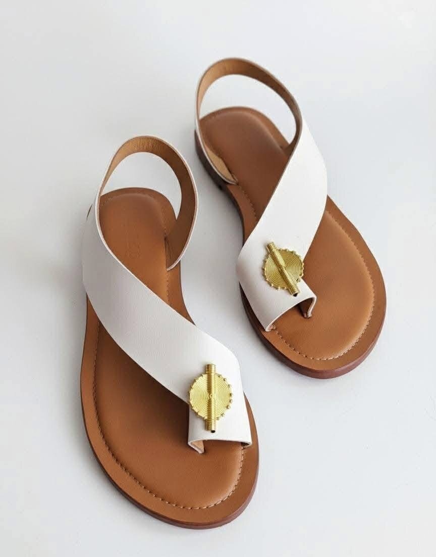 Sandale en cuir pour femme